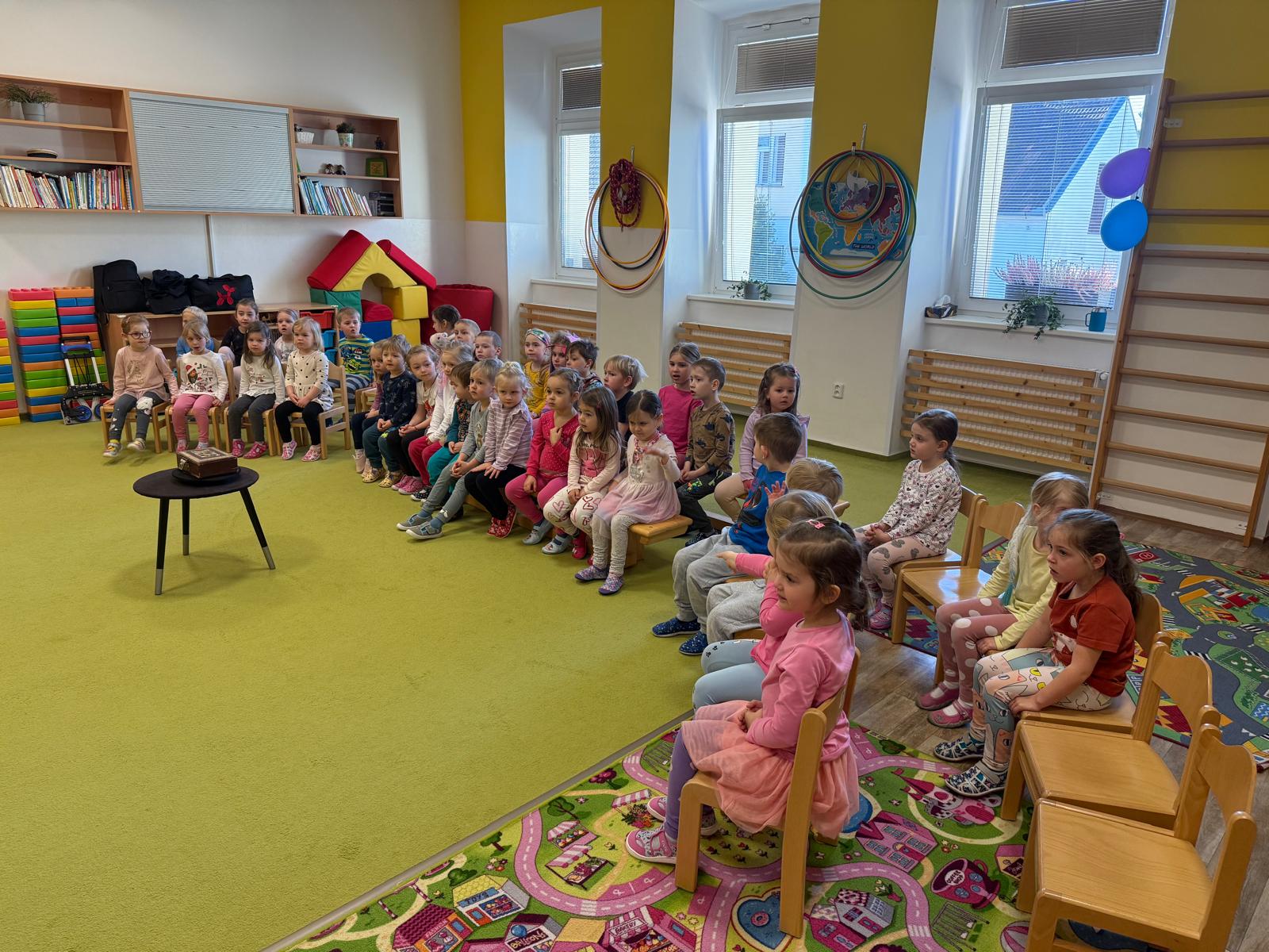 2025-04-14-Kouzelník na Kohoutovické-1.jpg